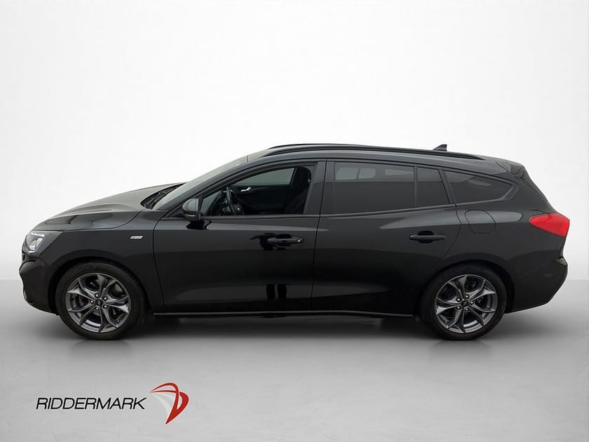Bild 4 av Ford Focus Active Kombi 1.0 Kamera Navi Rattvärme Keyless Drag