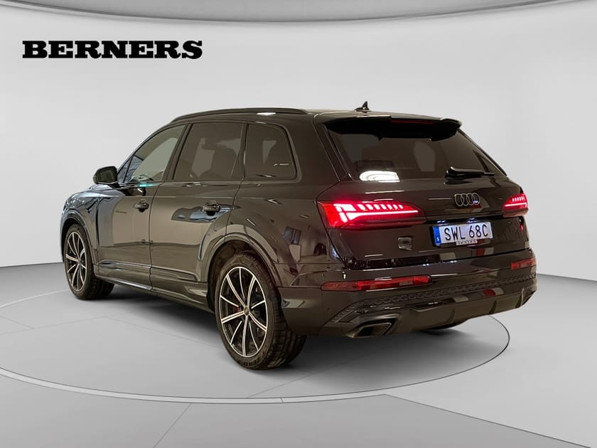 Bild 3 av Audi Q7 50 TDI quattro 7-Seater / 21 TUM / S-line / Svart optik /