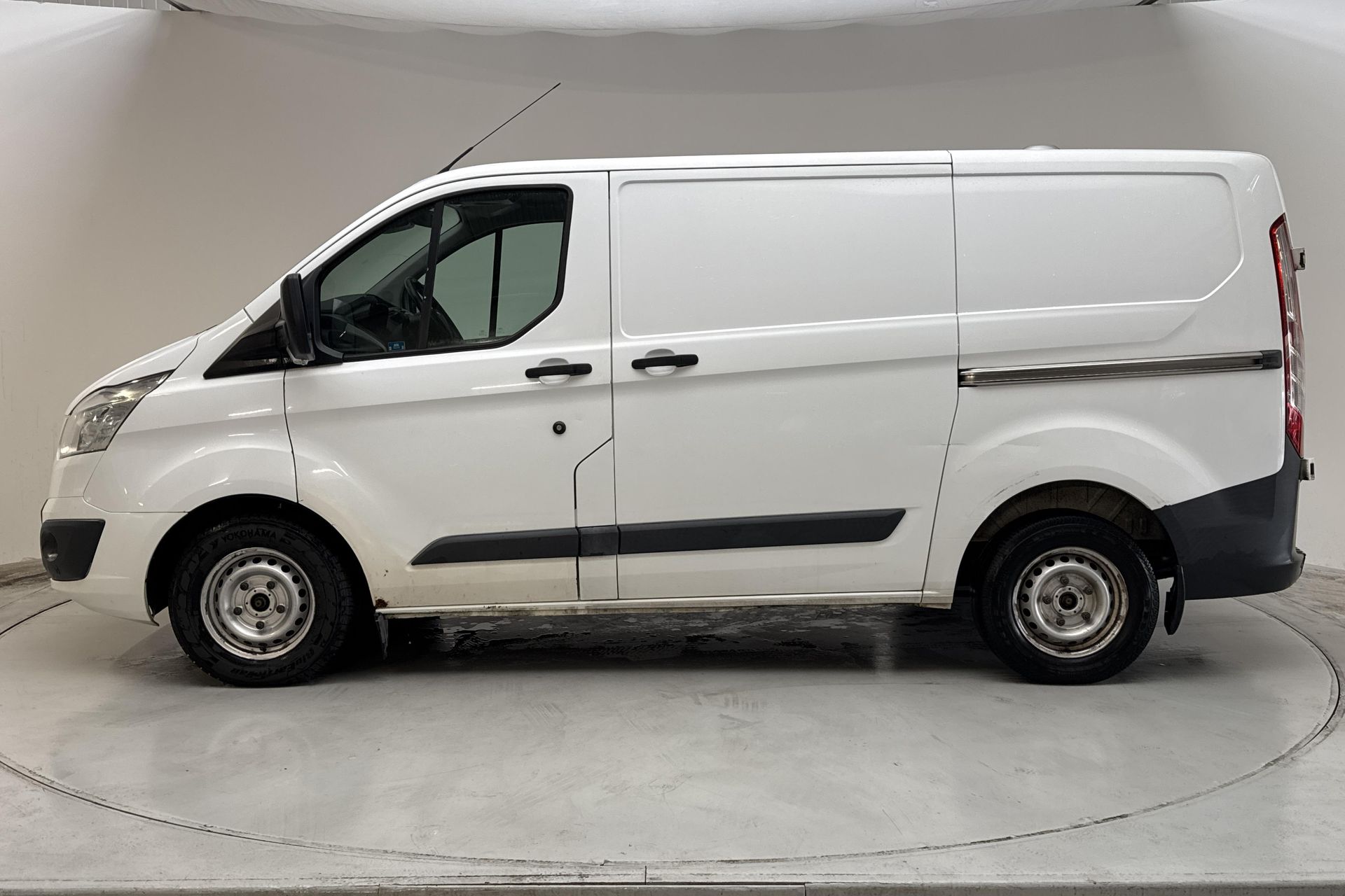 Ford Transit Custom 290 2.2 TDCi 2014, kuva 3/10