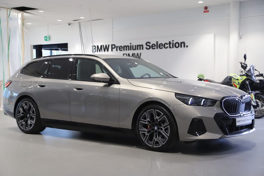 Bild 3 av BMW 530e xDrive Touring / M Sport Business / Nypris 819"