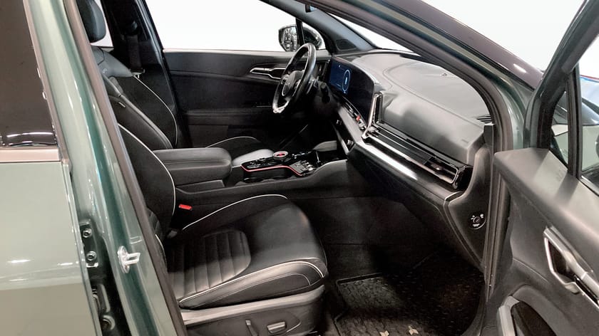 Bild 3 av Kia Sportage PHEV GT LINE PANOR TWO COL 265HK Dragkrok