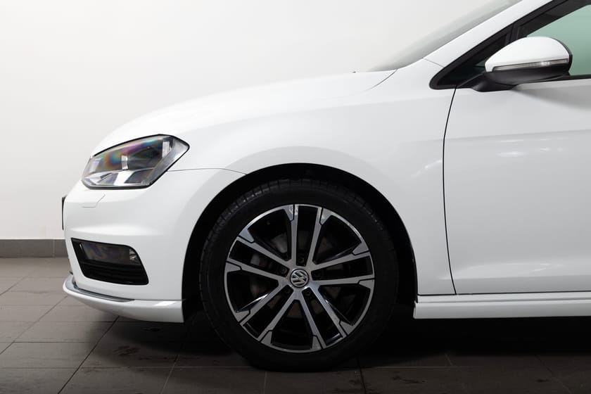 Bild 4 av Volkswagen Golf 1.4 TSI BMT DSG 150hk R-Line