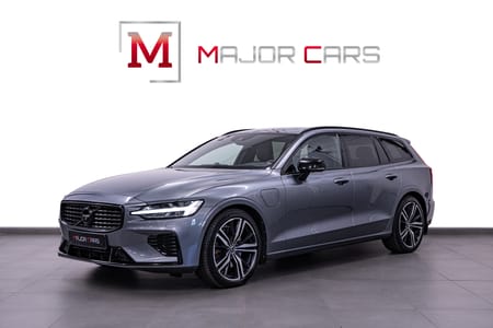 Volvo V60 T6 TE AWD R-Design B&W 360° HuD Skinn Drag 341hk
