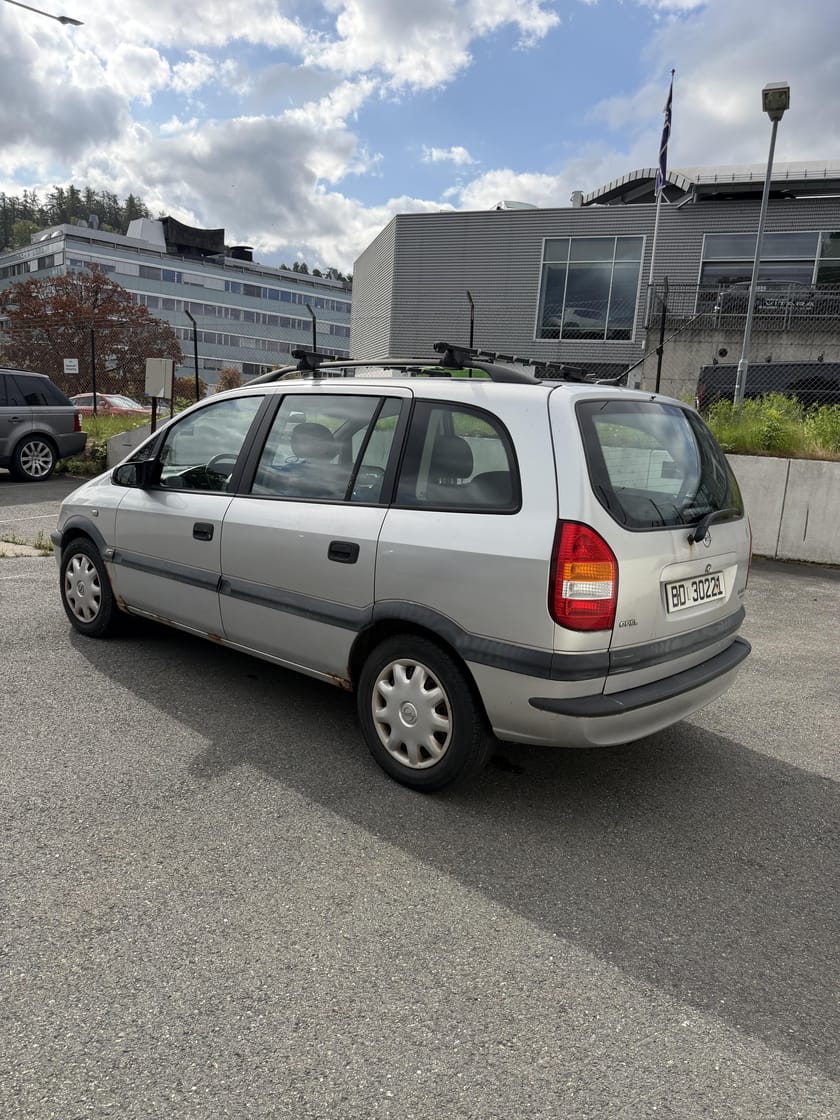 Bilde 4 av Opel Zafira Short Description