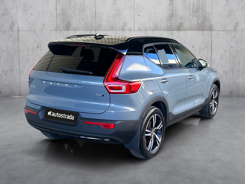 Bilde 4 av Volvo XC40 197hk AWD R-Design|H.Feste|H.Kardon|360.kam|Lav KM!