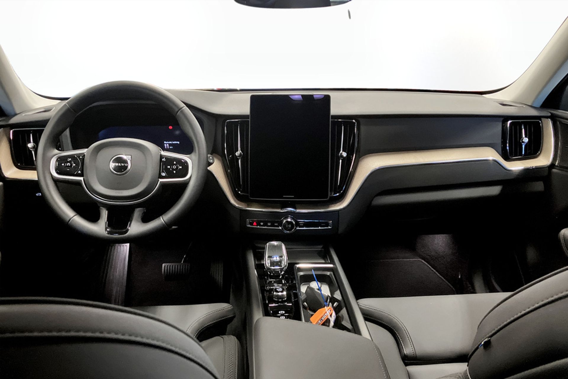 Volvo XC60 Recharge T6 AWD 2026, bild 4/9