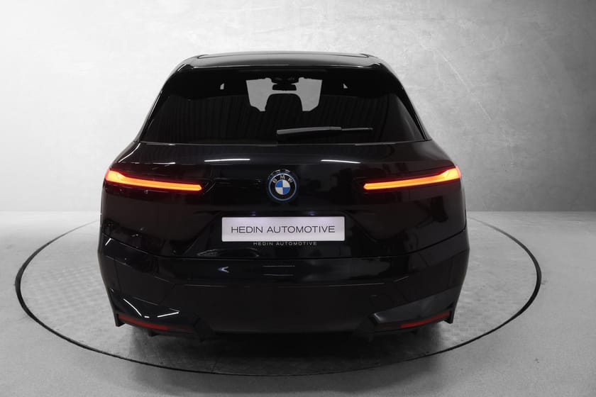 Bilde 4 av BMW iX xDrive40 Charged Plus