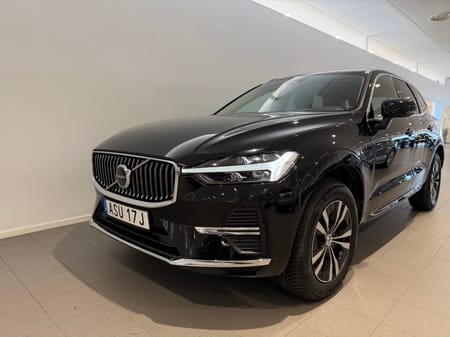 Volvo XC60 Recharge T6 Core Bright / Adaptiv farthållare / Minnesstol / Dragkrok / Backkam,era / sensor fram och bak /