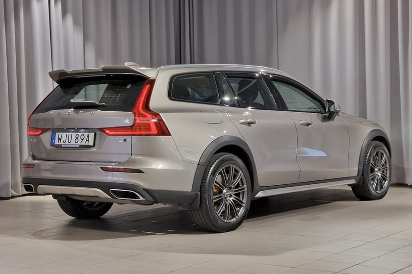 Bild 4 av Volvo V60 Cross Country | Drag | 360 kamera | Head-up | H/K | Navi