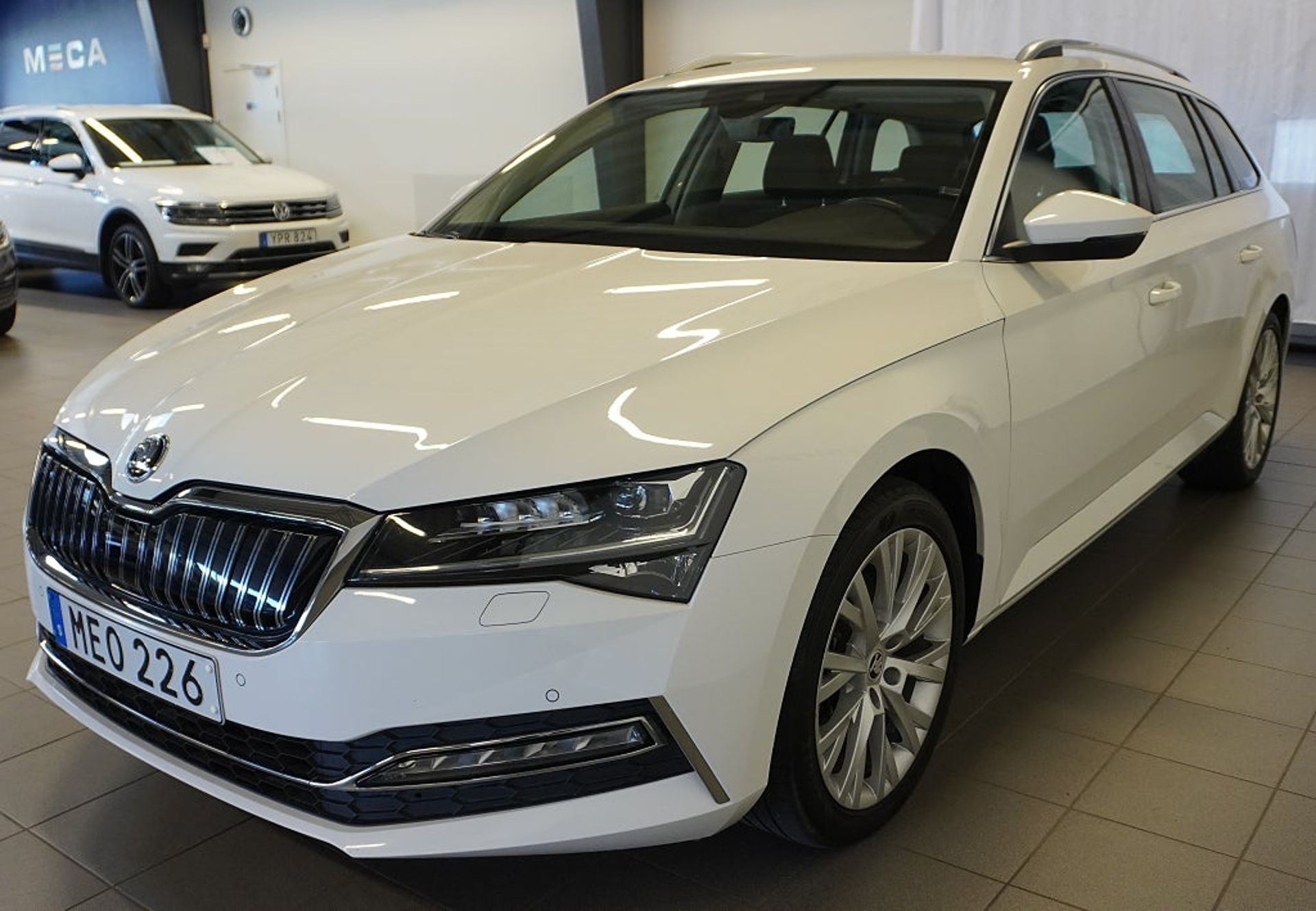 Skoda Superb 2021, bild 4/10