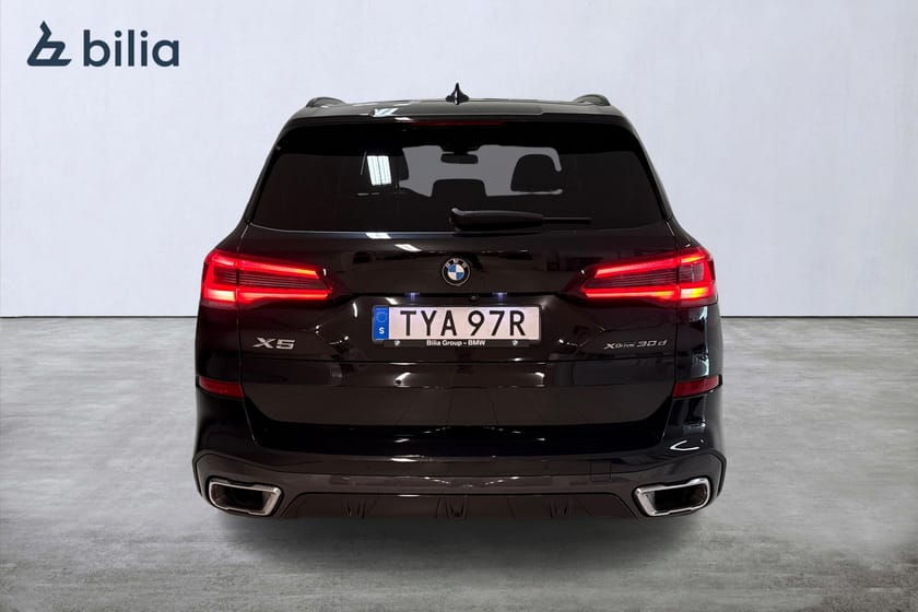 Bild 4 av BMW X5 xDrive30d M-Sport / SE SPEC / Luftfjädring / Innovation
