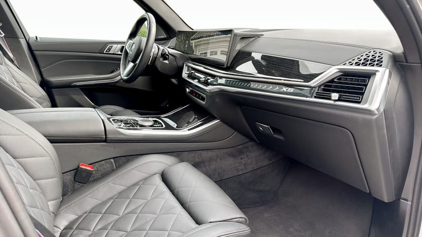 Bild 3 av BMW X5 xDrive50e M sport PRO Panorama Innovation Drag