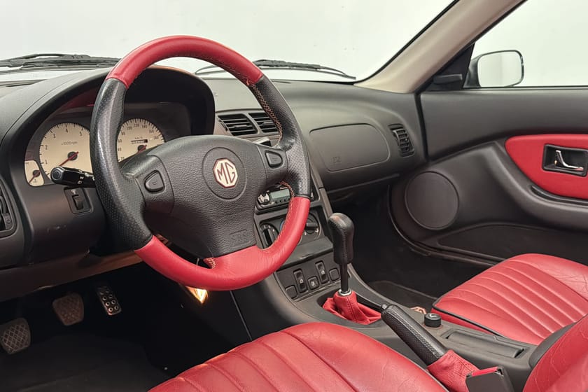 Bild 4 av MG F Cab 1.8 120hk Kamrem bytt
