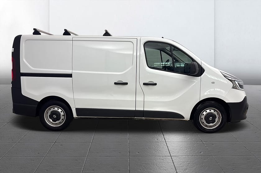 Bild 4 av Renault Trafic Skåpbil 2.8t 2.0 L1 Drag Inredd Kamera Värmare 3-sits MOMS