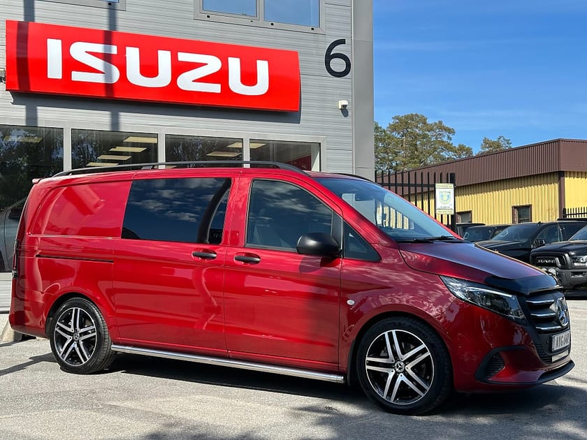 Bild 4 av Mercedes-Benz Vito Tourer 124 CDI 4x4 3.1t Mixto | 5-sits | Värme skåpet | Helskinn