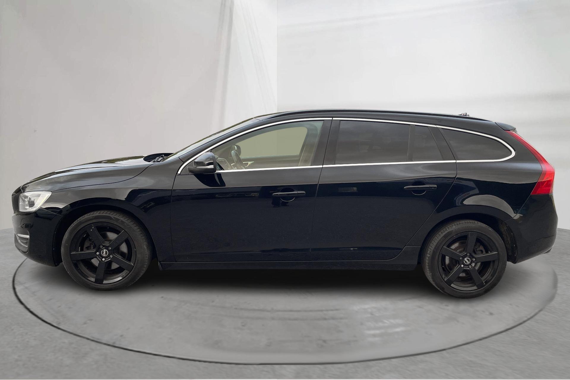 Volvo V60 D4 Geartronic Momentum Euro 6 2017, bild 2/10