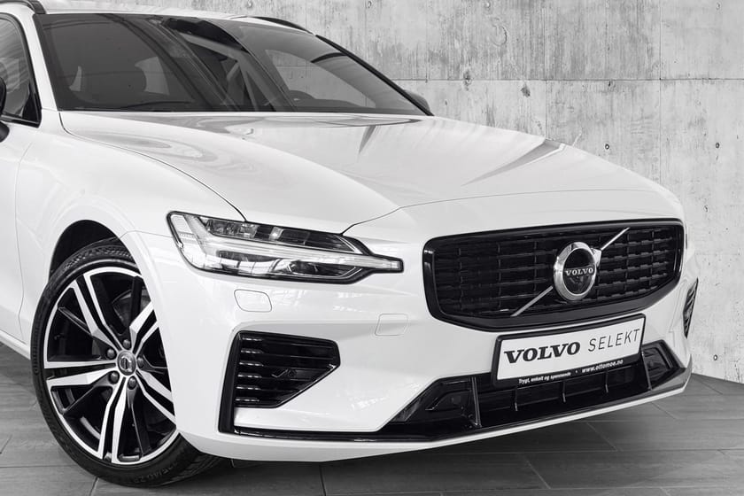 Bilde 2 av Volvo V60 T6 R-Design SE AWD |