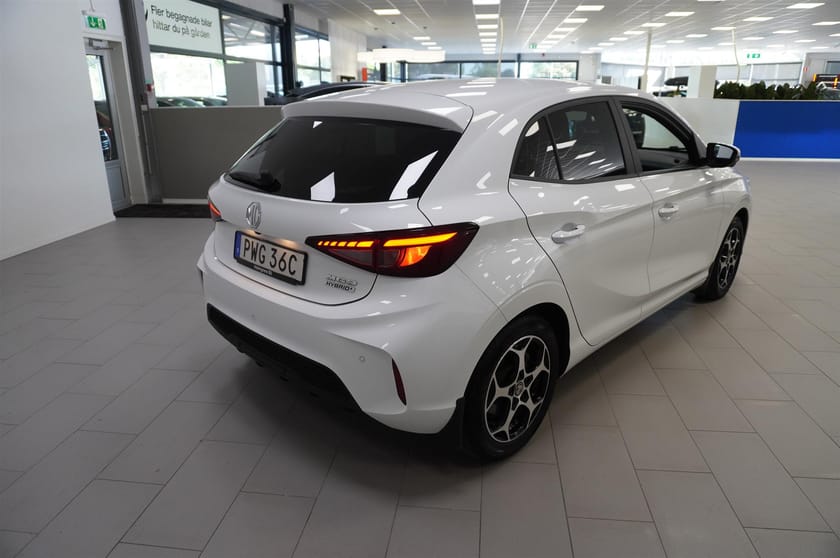 Bild 3 av MG 3 Hybrid+ Luxury HEV 1.5 Black 194 hk