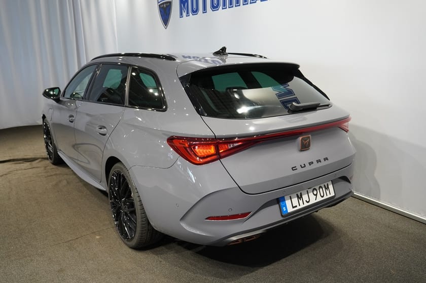 Bild 3 av CUPRA Leon Sportstourer e-Hybrid SP1,4EHYBCUPRA5T180 ML9A6