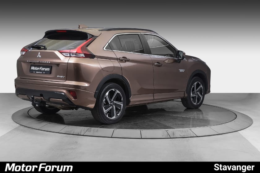 Bilde 3 av Mitsubishi Eclipse Cross PHEV INSTYLE+ / NORSK BIL / LAV KM / KROK