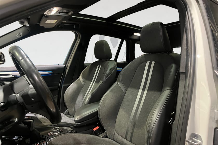 Bild 3 av BMW X1 xDrive25e