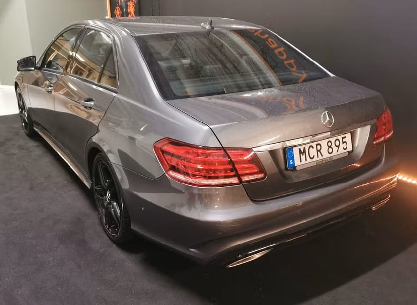 Bild 4 av Mercedes-Benz E 220 BlueTEC 4MATIC