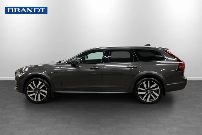 Volvo V90 Cross Country