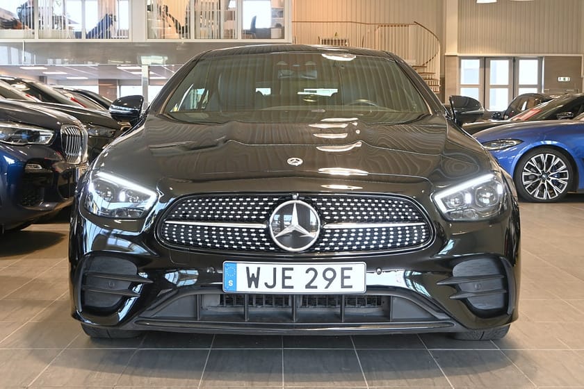 Bild 4 av Mercedes-Benz E 300 Coupé AMG Night Pano HUD Burmester