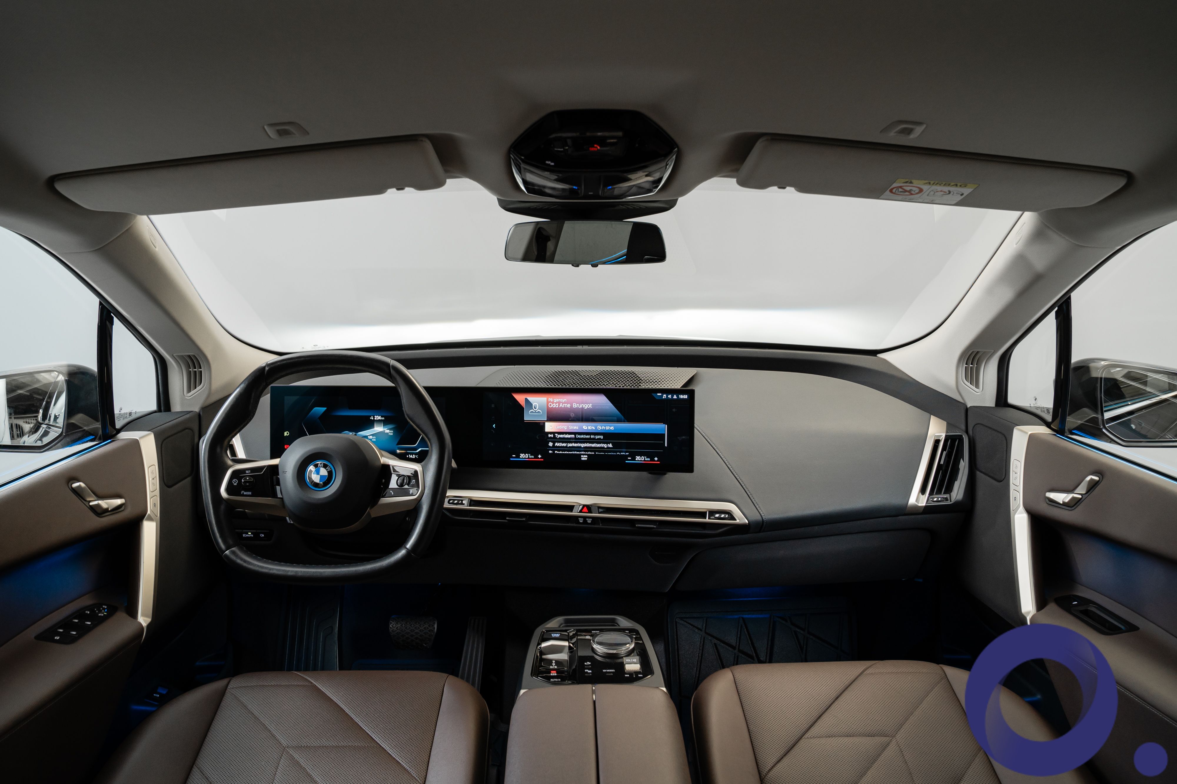 BMW iX xDrive40, 326ps, 2022