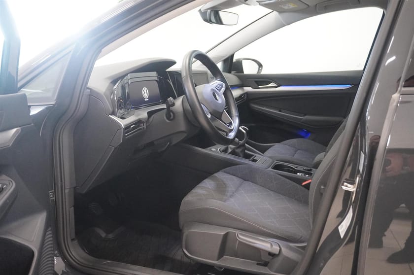 Bild 2 av Volkswagen Golf 1.0 TSI Base 110hk