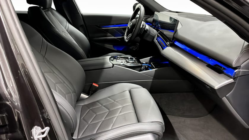 Bild 3 av BMW 530e xDrive Touring M sport Business edt Innovation