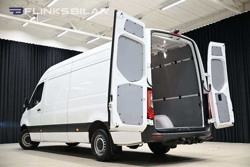 Bild 5 av Mercedes-Benz Sprinter 317 CDI RWD Panel Van 9G 170HK XL-Skåp|Automat|LED|Drag|Värmare|Mms