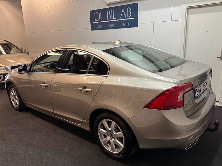 Bild 3 av Volvo S60 D5 215hk Geartronic Momentum|DRAG|SoV|D-VÄRM|