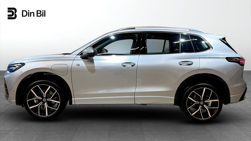 Bild 2 av Volkswagen Tiguan eHybrid R-Line DSG Drag/Panorama