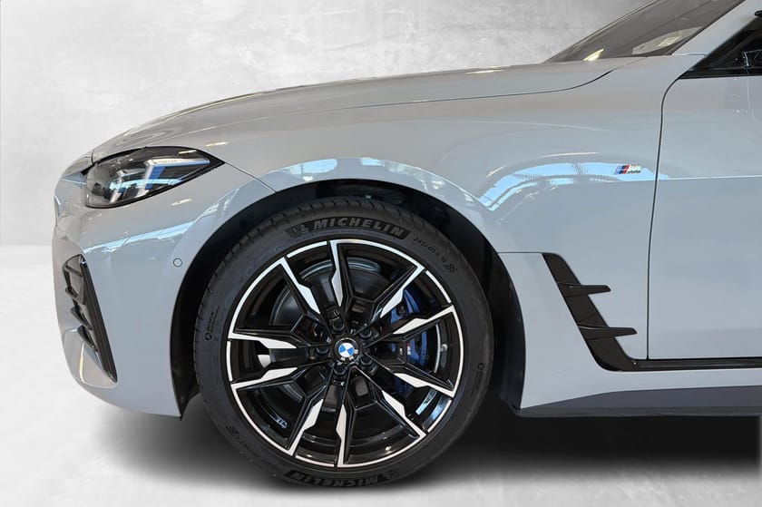 Bilde 3 av BMW i4 M50 xDrive Gran Coupé Supercharged Harman Luke Skinn Elsete Krok