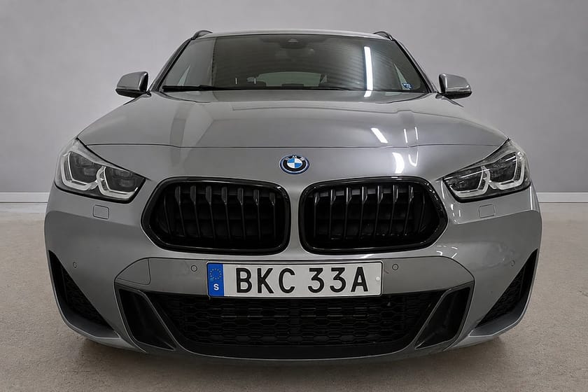 Bild 2 av BMW X2 xDrive25e Steptronic M Sport Ambient
