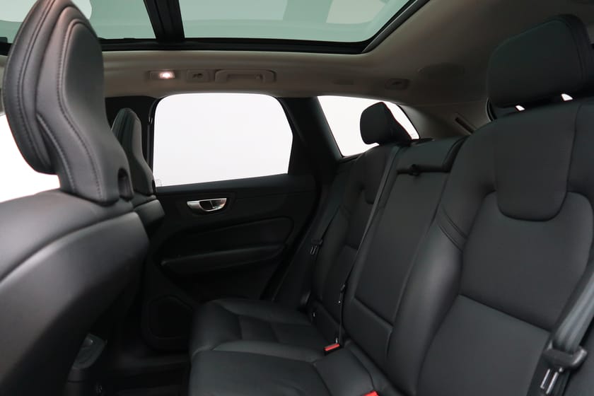 Bild 5 av Volvo XC60 Recharge T6 Plus Bright/360K/Pano/H&K/Drag
