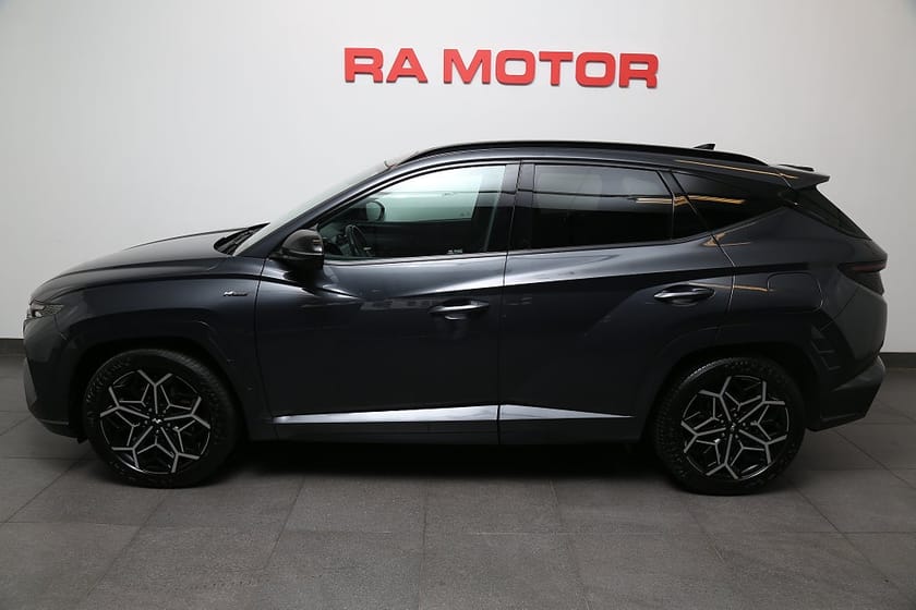 Bild 3 av Hyundai Tucson 1,6 T-GDI 180hk N-Line AWD Pano 360°-kamera Motorv Drag