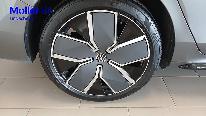 Bild 5 av Volkswagen Passat Variant eHybrid R-LINE, eHybrid, 272 hk, Drag, Panoramasoltak
