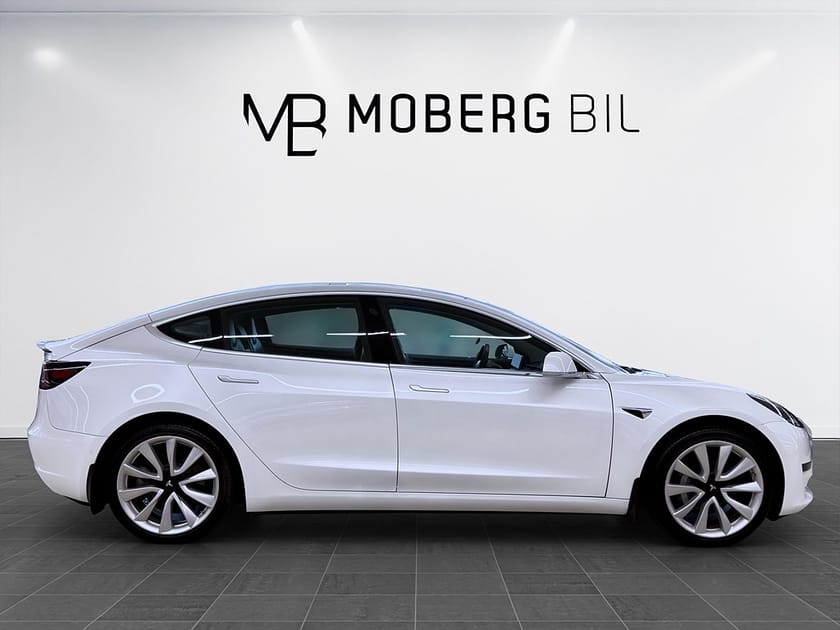 Bild 4 av Tesla Model 3 Standard Range Plus 283hk Pano Läder B-Kamera