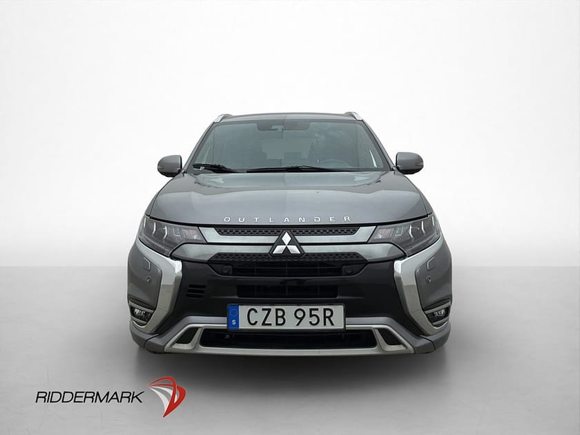 Bild 2 av Mitsubishi Outlander PHEV AWD 224hk Business 360° Skinn Drag