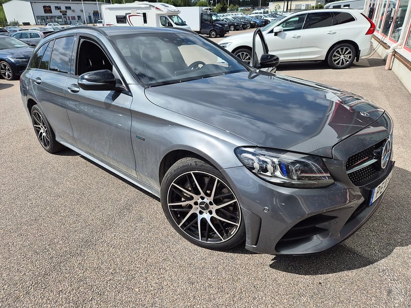 Bild 2 av Mercedes-Benz C 300 T de COMBI AMG 306HK