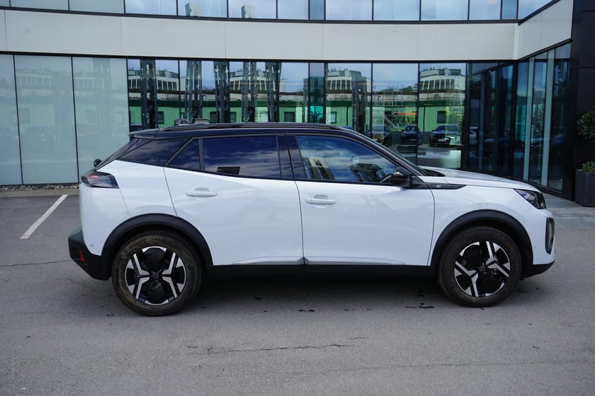 Bilde 4 av Peugeot e-2008 GT-Line / mye utstyr