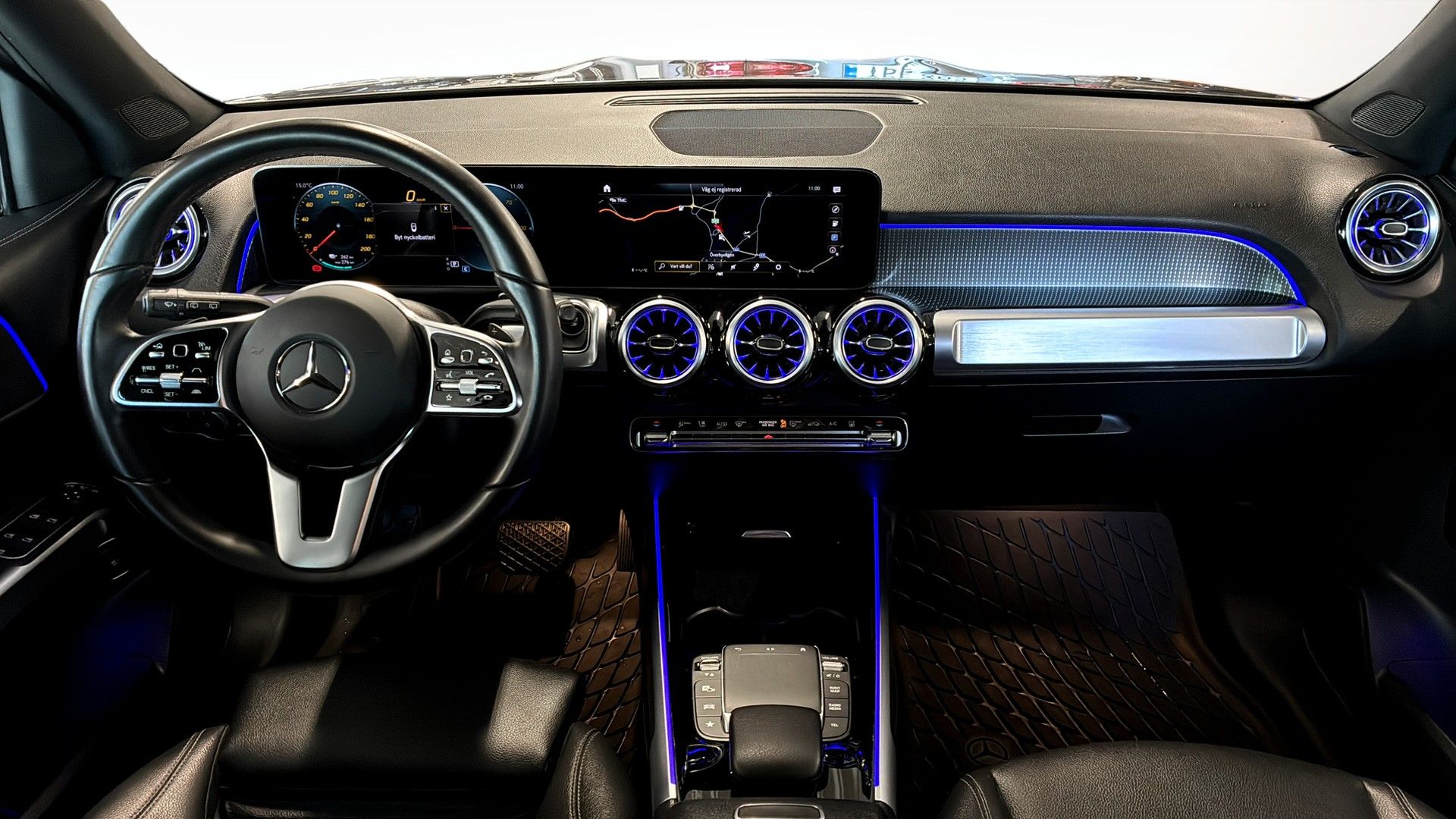 Mercedes-Benz EQB 2023, bild 4/10