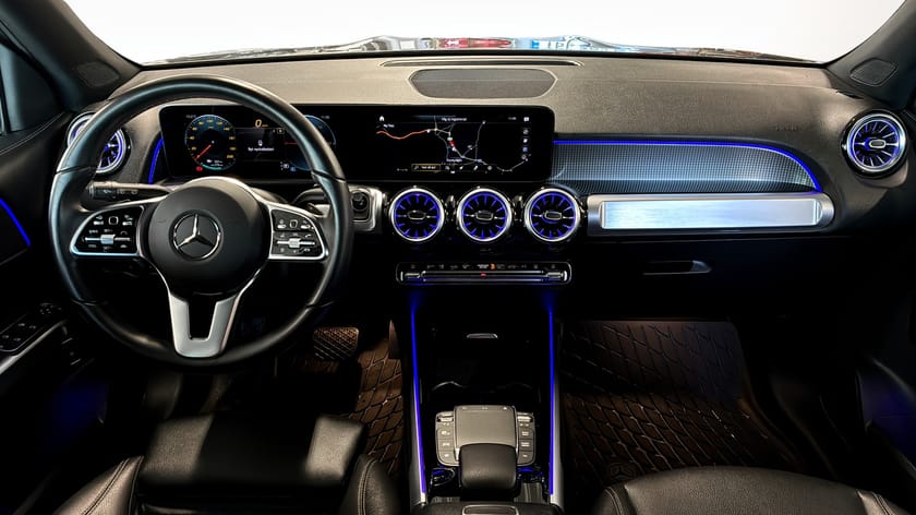 Bild 4 av Mercedes-Benz EQB 300 4MATIC Adaptiv B-Kamera AWD