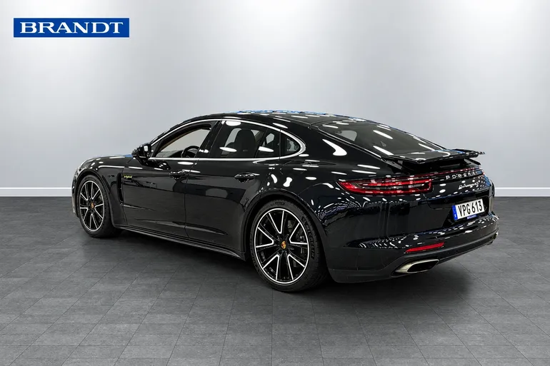Porsche Panamera 4 E-Hybrid