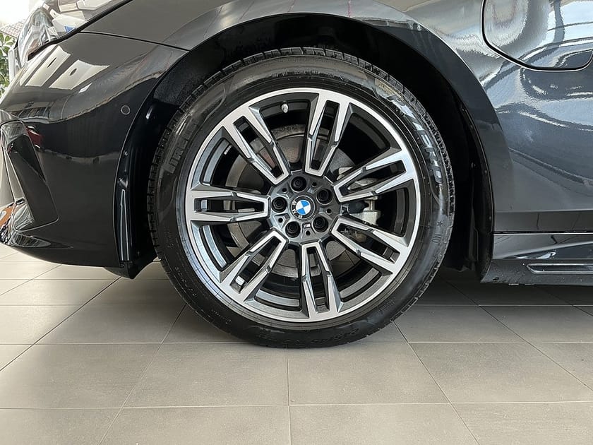 Bild 4 av BMW 530e xDrive Touring M Sport H/K Drag Rattvärme Adpt Farth