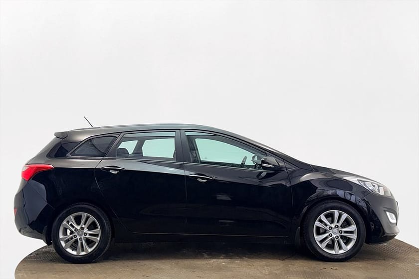 Bild 5 av Hyundai i30 Kombi 1.6 GDI Business Aut P-Sens Blåtand 135hk