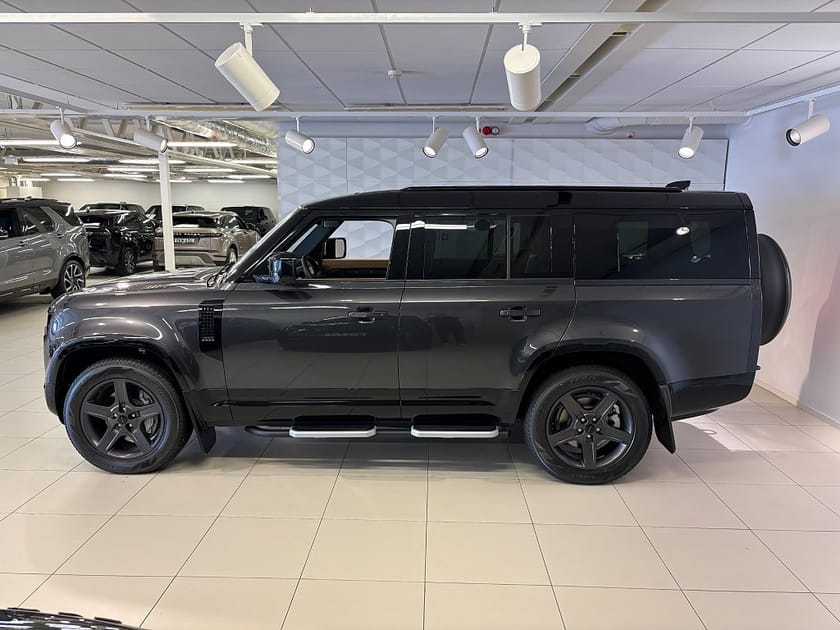 Bild 3 av Land Rover Defender 130 D250 MHEV X-Dynamic SE