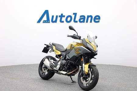 BMW Motorrad F 900 XR *Endast 15mil, Sänkt Chassi, Nyservad